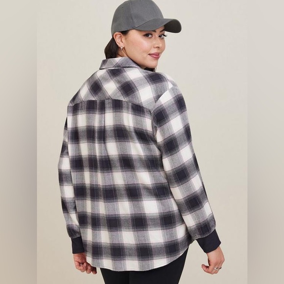 Torrid Flannel Drop Shoulder Button-Front Shirt NWT - Picture 3 of 8